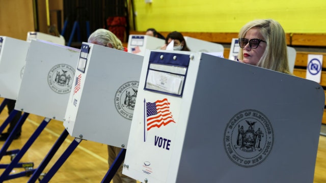 Judge blocks New York City from letting noncitizens vote for mayor, other offices