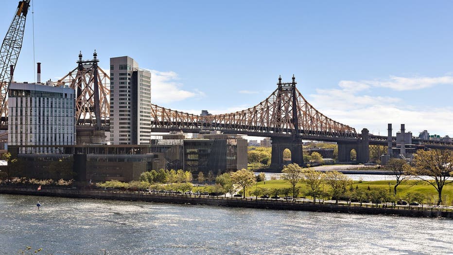 A view of the Queensboro 59th St. Bridge (the Ed Koch Queensboro Bridge) from Greta Garbo's midtown east apartment in Manhattan. (DDreps)