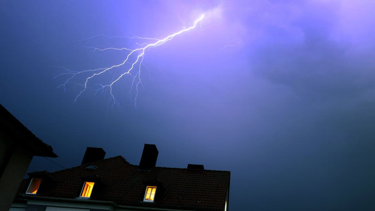 NYC & Surrounding Areas Under Severe Thunderstorm Warning: Heavy Rain, Lightning, and Strong Winds Expected