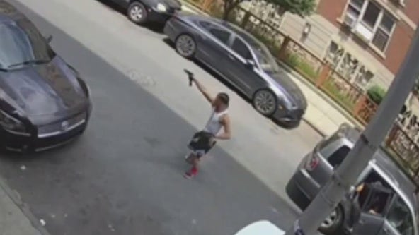 Video: Bronx gunman kills 19-year-old in daylight shooting