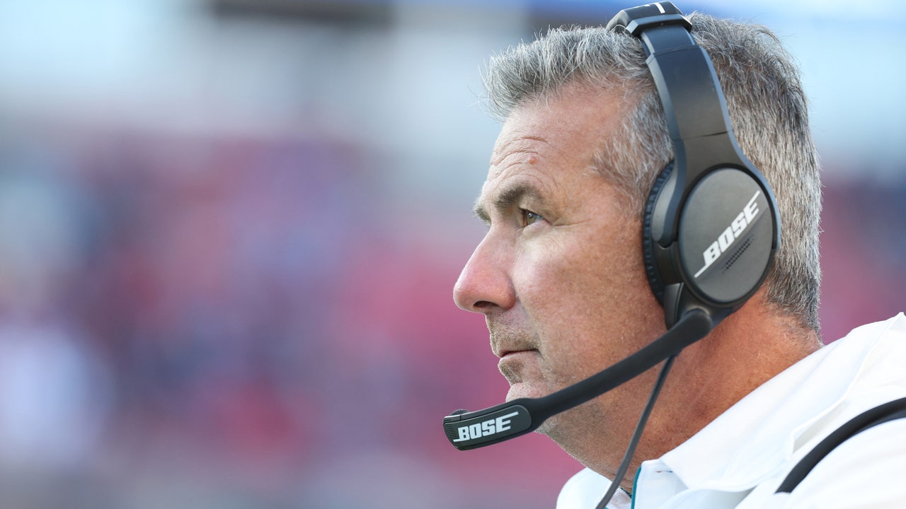 Urban Meyer back in Ann Arbor for FOX's 'Big Noon Kickoff' 