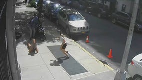 Woman fights off moped-riding robbers on Upper East Side