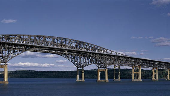 Man dies after falling off upstate NY bridge