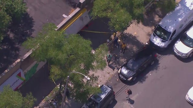 6 pedestrians hit by car in the Bronx