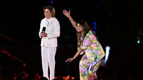Crowd appears to boo Nancy Pelosi at Global Citizen Festival