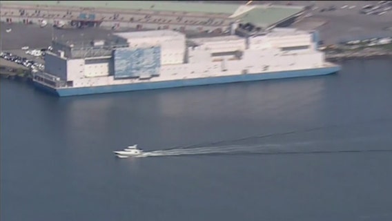 Inmate who jumped from jail barge into East River has died