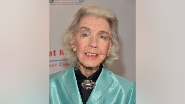 Marsha Hunt, 1940s star and blacklist victim, dies at 104