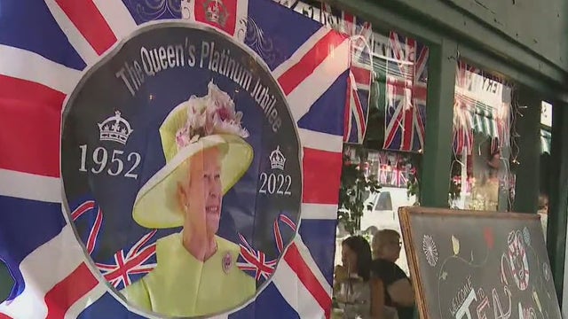 Death of Queen Elizabeth II: New Yorkers mourn