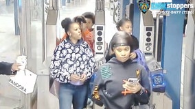 5 females accused of attacking, robbing girl in Queens subway station