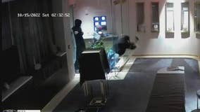 Video: Dramatic NYC jewelry store break-in