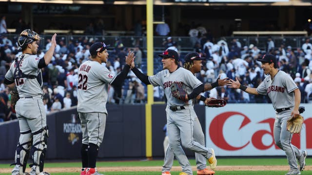 Guardians rally, beat Yankees 4-2 in 10 innings, tie ALDS 1-1