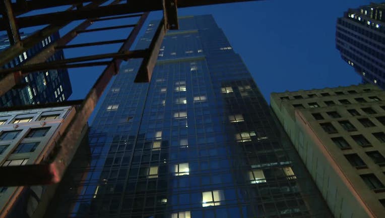 A woman fell to her death from the rooftop bar at a Times Square hotel. (FOX 5 NY)