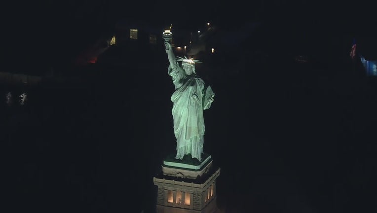 statue of liberty inside crown