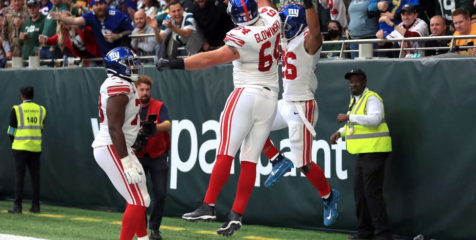 Giants ride 17 unanswered points in second half to win over Packers in  London - CBS New York