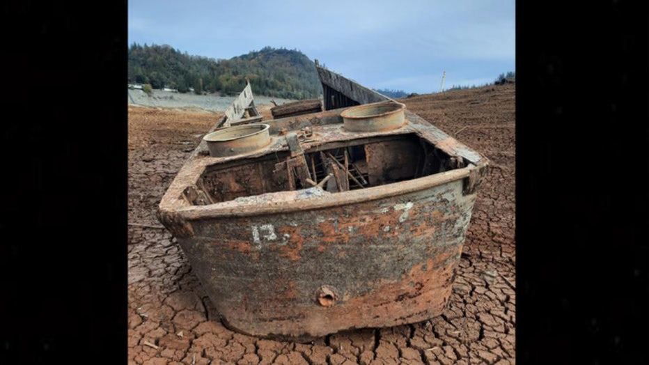 World-War-II-Ghost-Boat-beach.jpg