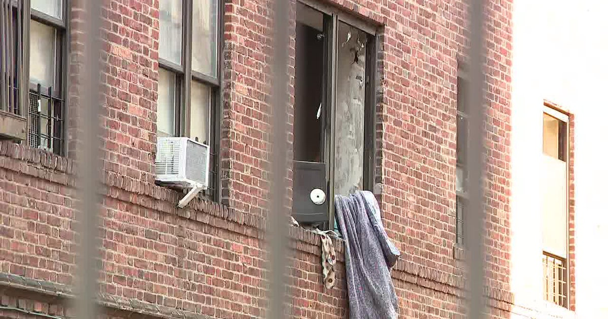 2 dead, 2 critically hurt in Bronx apartment building fire | FOX 5 New York