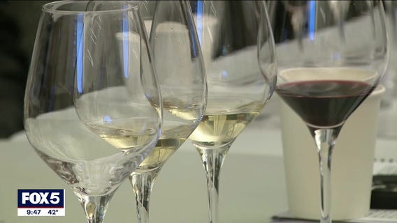 How do you become a sommelier?