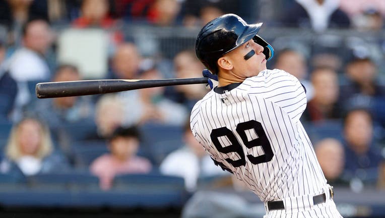 New York Yankees: Aaron Judge hits #62!