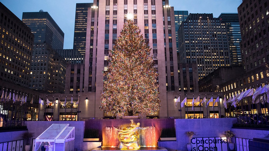 The illuminated Christmas tree at Rockefeller Center on December 8, 2021 in New York. (Photo by Liao Pan/China News Service via Getty Images)