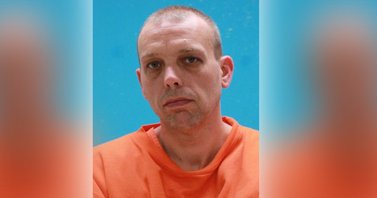 Man pleads guilty to hate crime, arson charges for setting fire to ...