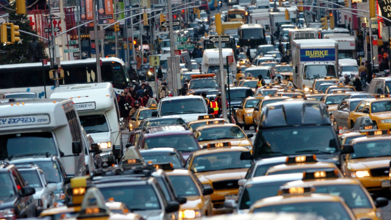 NYC Gridlock Alert: Avoid These Dates in 2025!