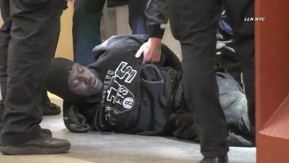 MTA worker attacked with hammer