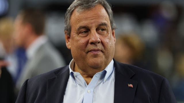 Chris Christie's niece reportedly kicked off plane, injured six deputies in Thanksgiving disturbance