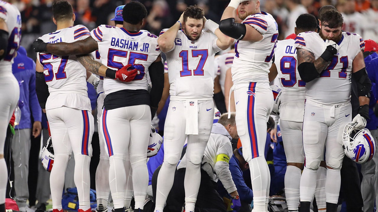 Buffalo Bills Honor Damar Hamlin in First Game Since Medical Emergency