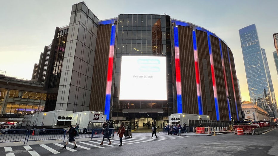 NEW YORK, NEW YORK - DECEMBER 05: An exterior view of Madison Square Garden prior to the game between the New York Rangers and the St. Louis Blues on December 05, 2022 in New York City. (Photo by Bruce Bennett/Getty Images)