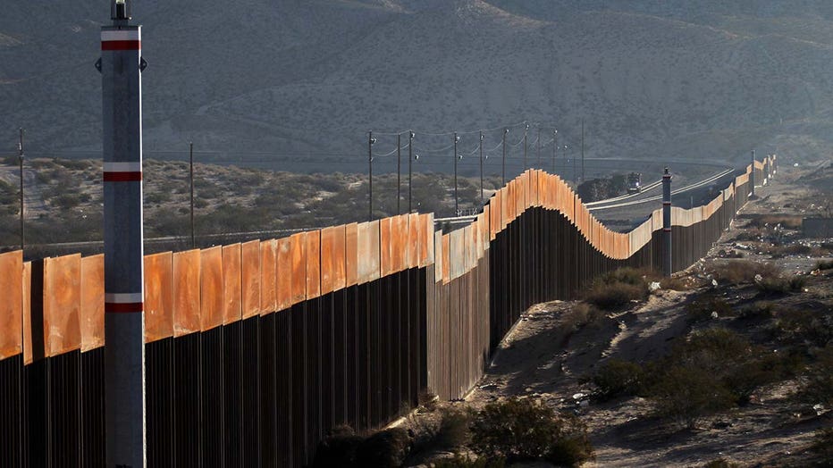 usmexicoborderwall