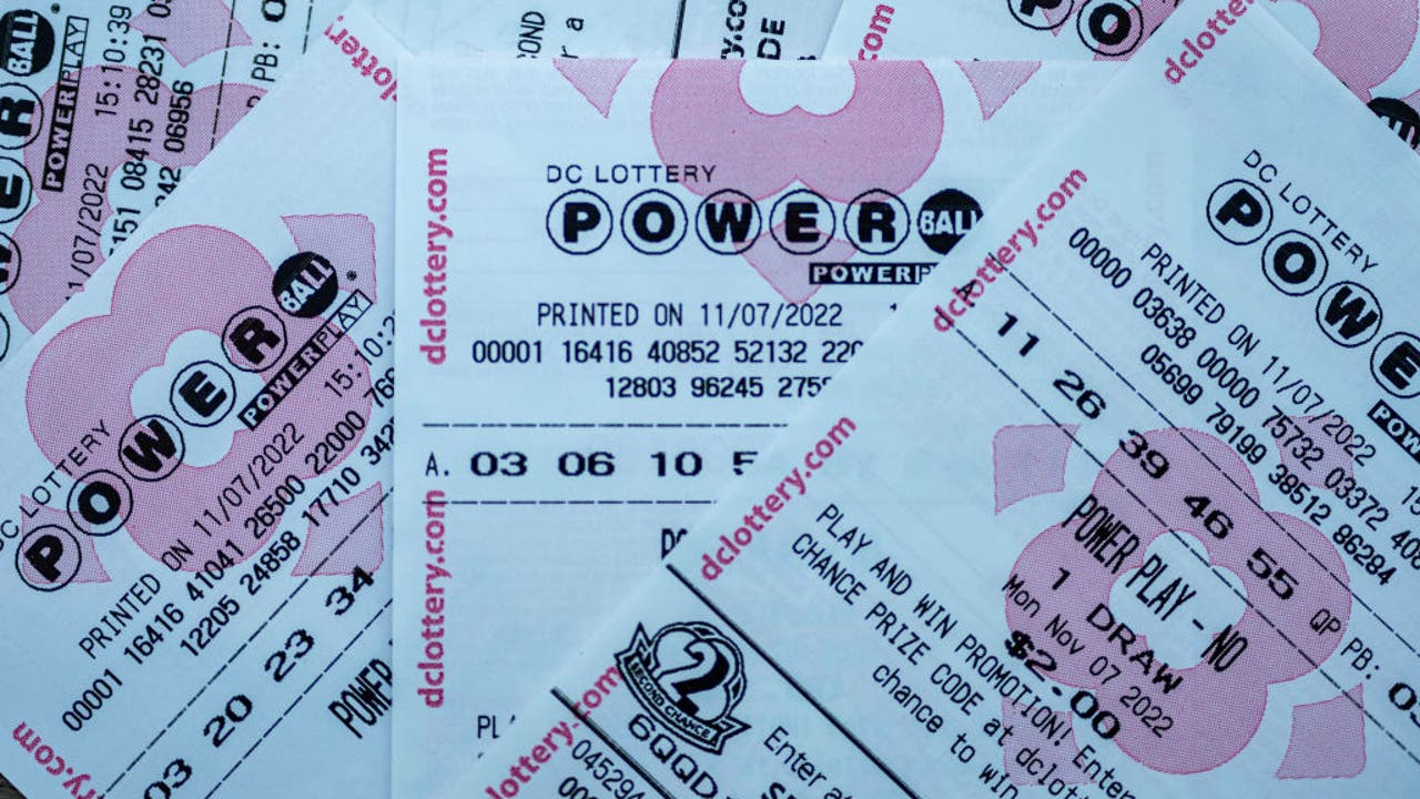 California Man Sues $2B Powerball Winner, Claiming Ticket Was Stolen ...