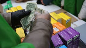 Girl Scouts selling cookies robbed in front of grocery store