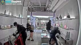 Video:  Burglars clear out NYC Givenchy store