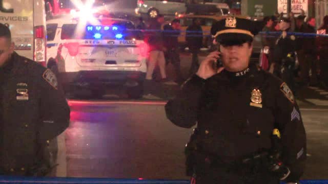 22-year-old man fatally shot in Times Square during rush hour