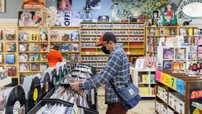 Vinyl outsells CDs for the first time since 1987
