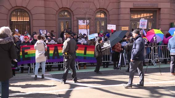 'Drag Story Hour' draws supporters, opponents in Greenwich Village