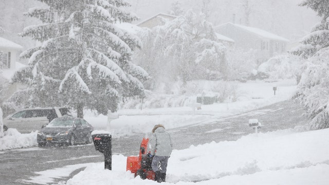 Nor'easter wallops tri-state area; over a foot of snow falls in parts of NY