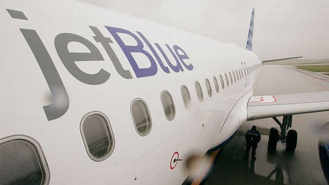 JetBlue to cancel flights amid air traffic controller shortage