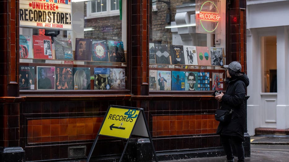 UK Vinyl Music Sales Highest Since 1990