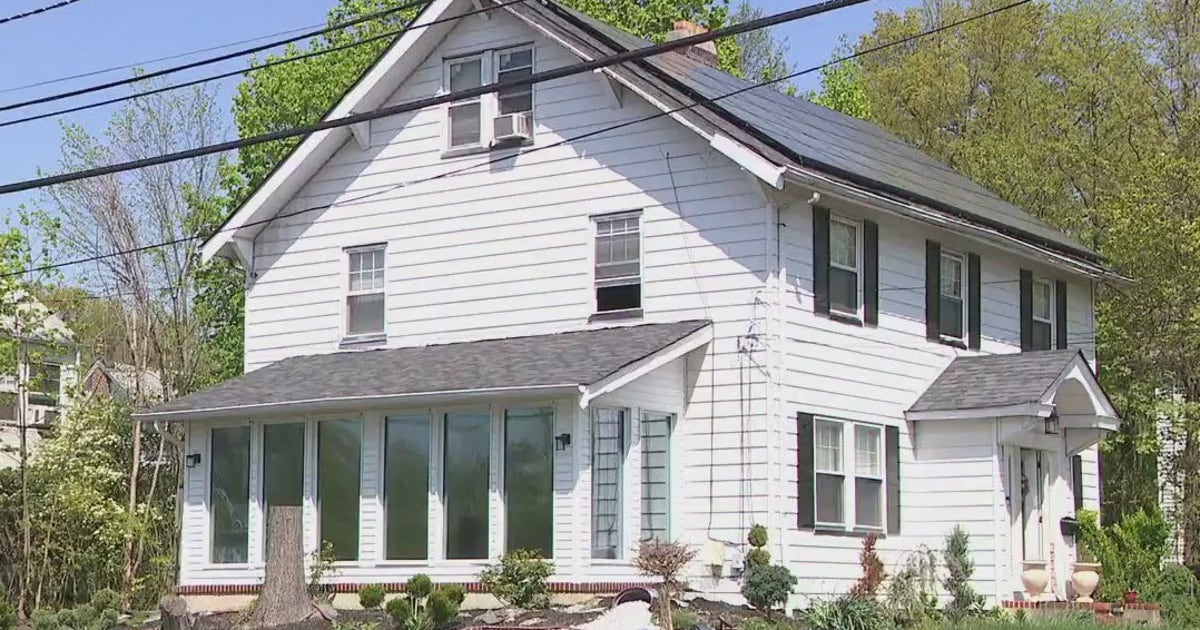 Mother and daughter found dead inside home in Roselle, NJ | FOX 5 New York