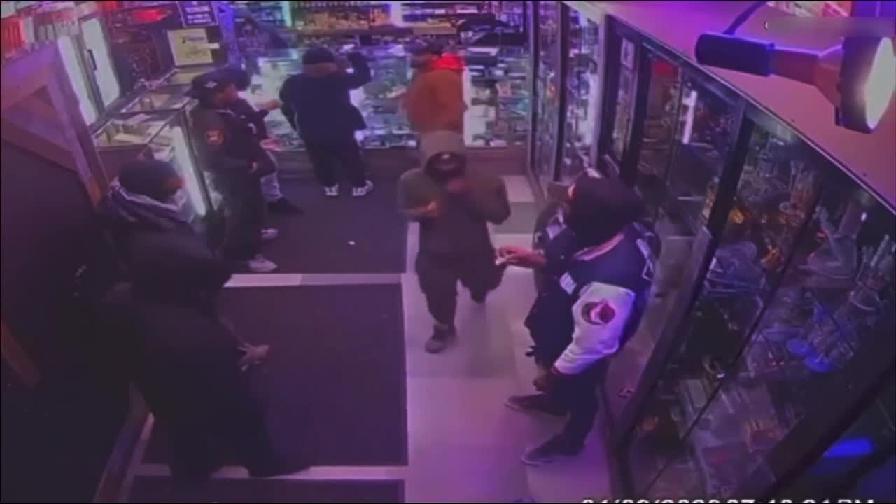 Man arrested in 2 Harlem murders allegedly shot at police in 2021 - Vimarsana News