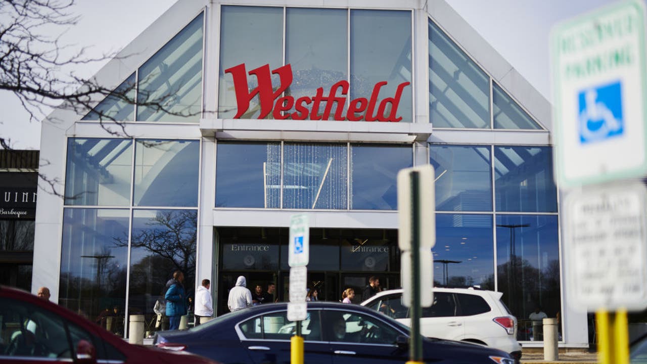 Paramus NJ's Westfield Garden State Plaza says downtown stores welcome