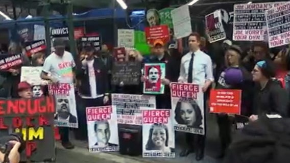 Protesters gather for varying issues amid House Judiciary hearing in Manhattan