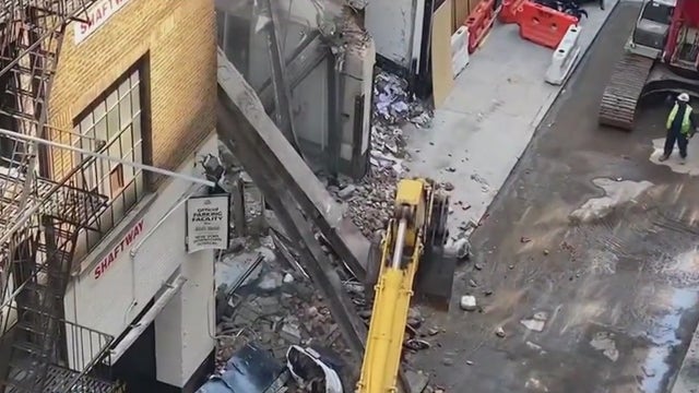 Questions over Manhattan parking garage collapse remain
