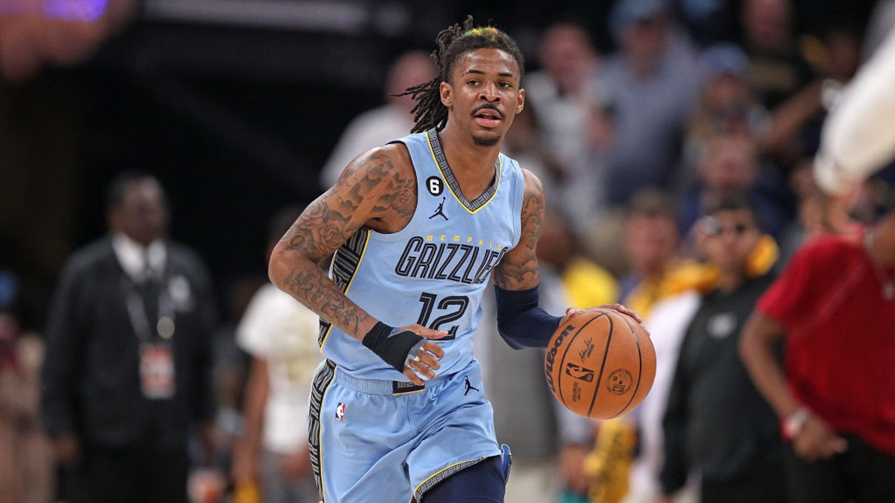 Memphis Grizzlies Guard Ja Morant Suspended 8 Games for Gun Video - The New  York Times
