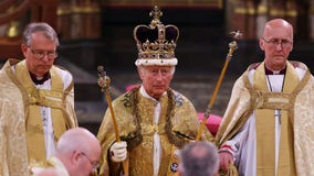 NYC royalists crowd British pubs to celebrate the coronation of King Charles III