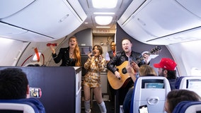 Honey County's Dani Rose serenades Southwest mother-daughter pilot duo for Mother's Day