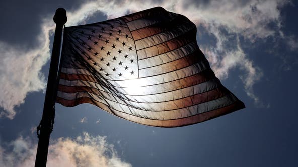 What is the difference between Memorial Day and Veterans Day?