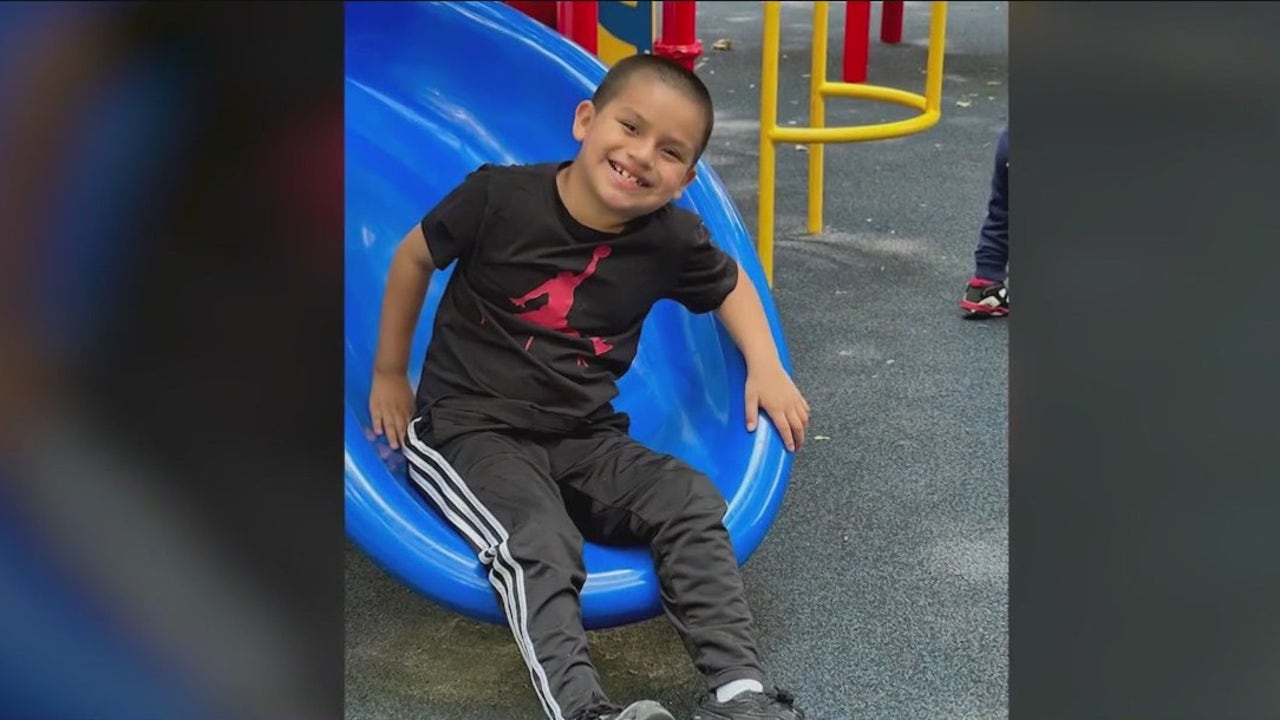 Police seek man who crashed into 6-year-old in East Harlem while riding  scooter; Victim in critical condition - ABC7 New York