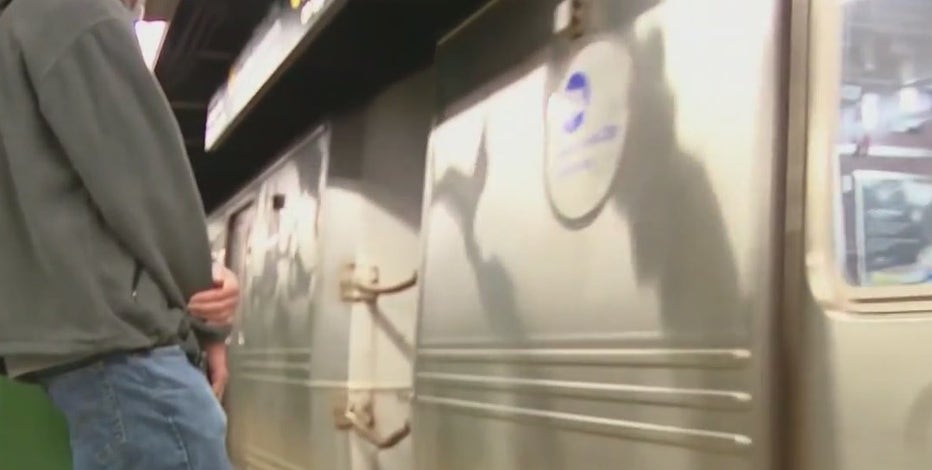 MTA to build subway platform gates at three NYC subway stations